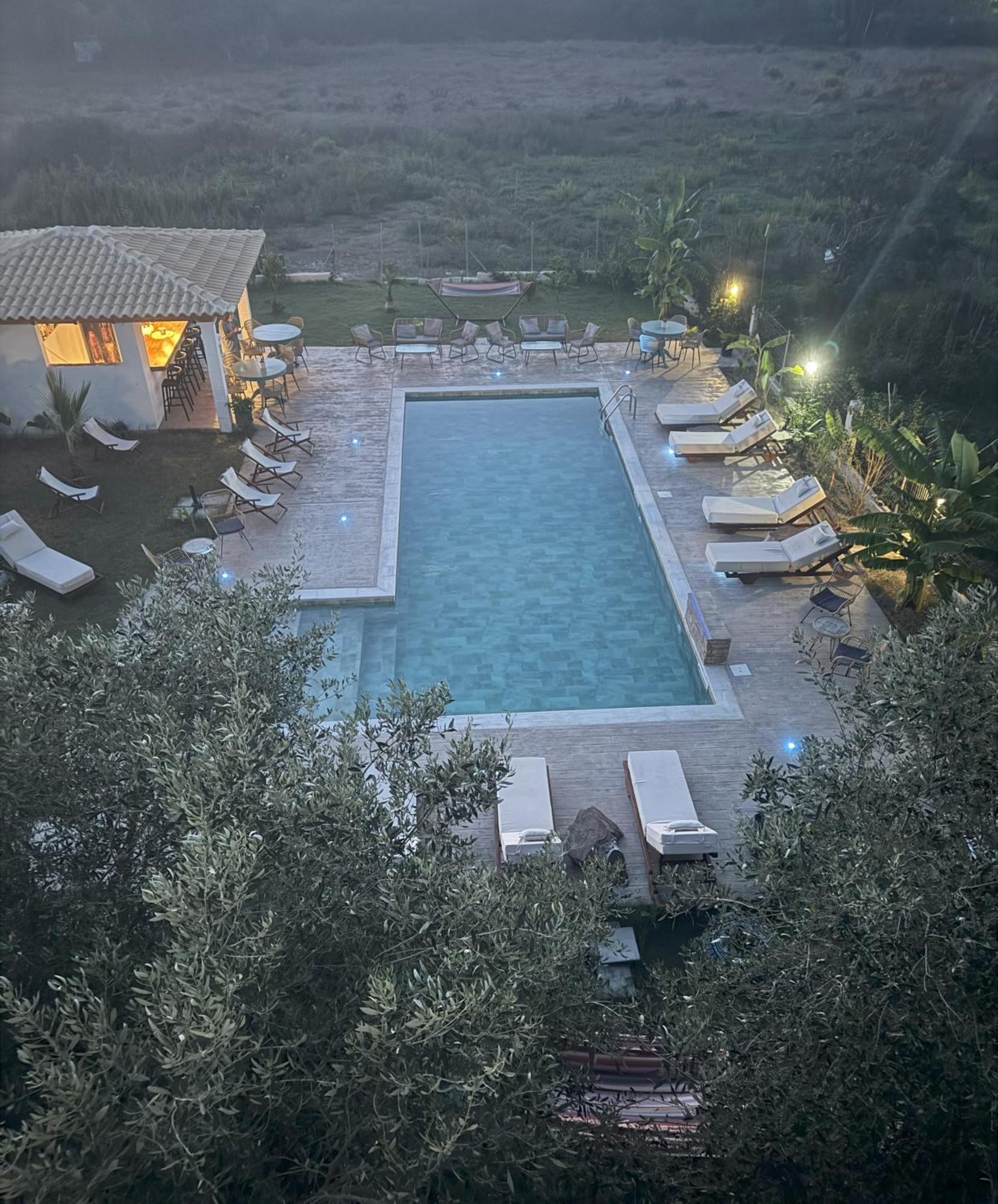 Апарт готель Kapetanios Luxury Айос-Георгіос Екстер'єр фото